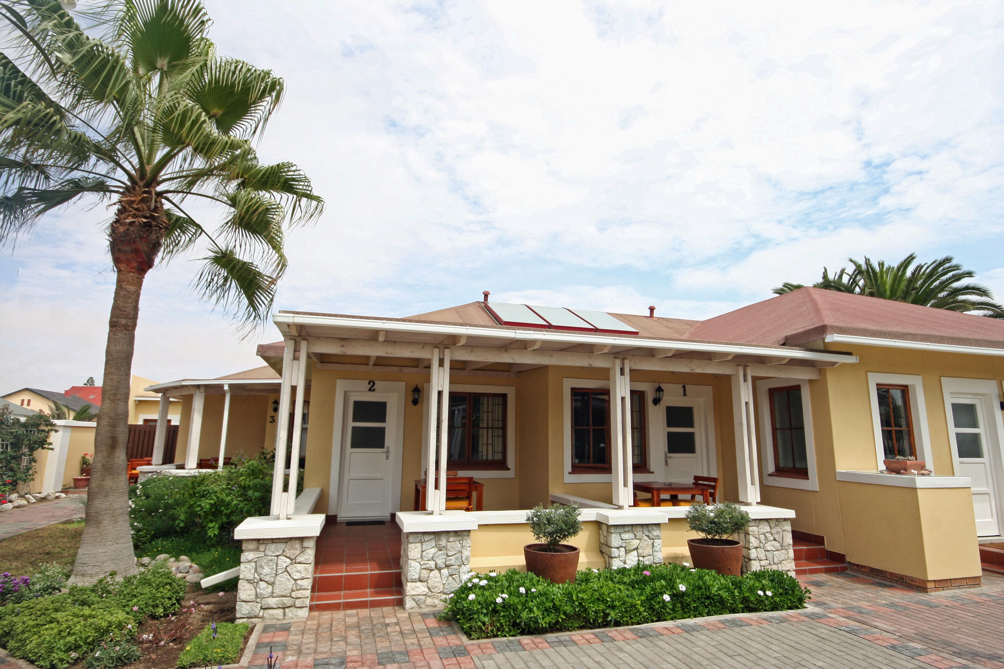 סווקופמונד Cornerstone Guesthouse מראה חיצוני תמונה