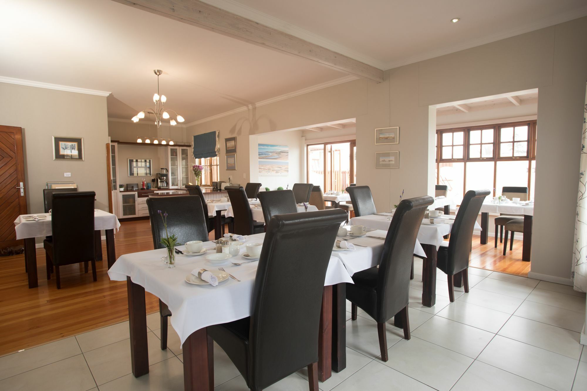 סווקופמונד Cornerstone Guesthouse מראה חיצוני תמונה